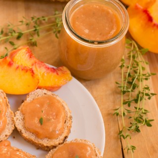 Delicious peach jam spiced up with vanilla, white rum and some thyme for added zing. Very easy to make and success guaranteed, everyone will love it!